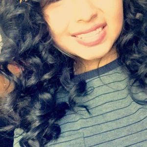 Meet your Posher, Alondra